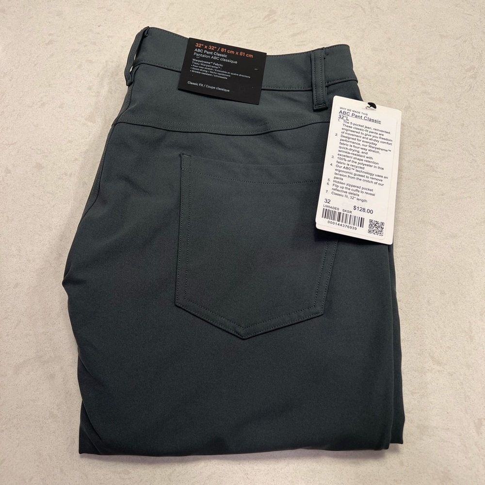 New with tags ABC classic pant 32 waist 32 length smoked spruce